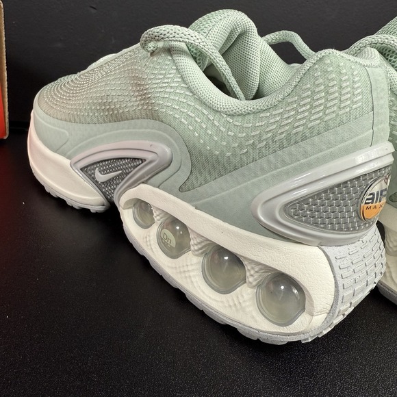 Nike Air Max DN Seafoam Metallic Silver Green Sneaker HJ9636-001 Women Size 6.5 - Picture 10 of 13